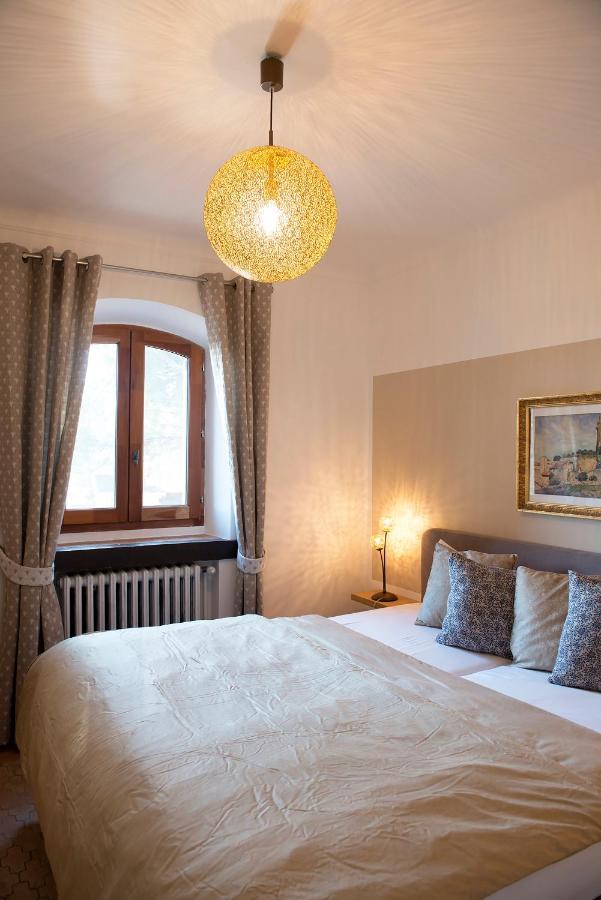 B&B Oasis Des Lavandes - Chambre Coqueliot ヴィルヌーヴ・レ・ザヴィニョン エクステリア 写真