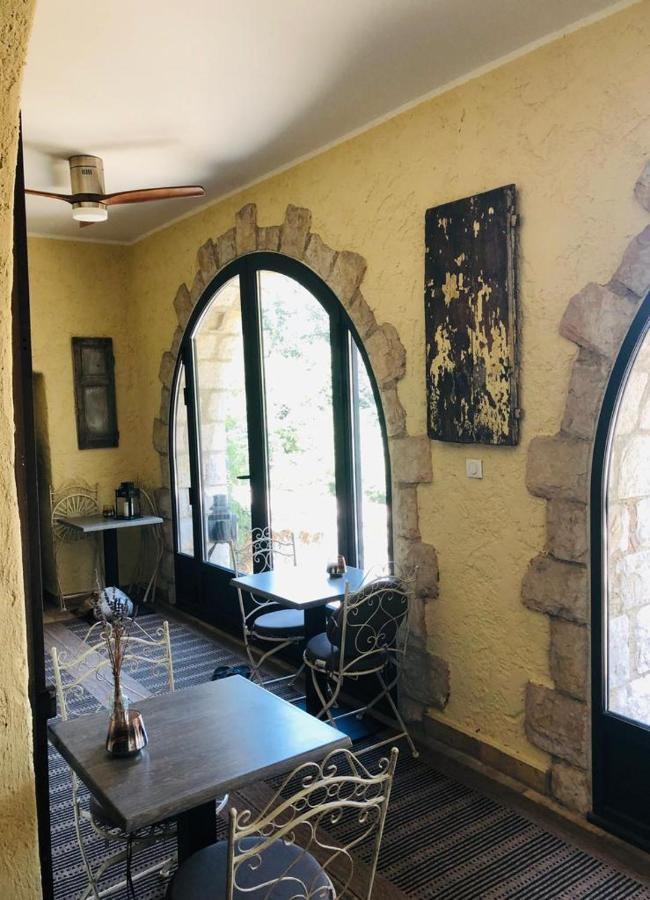 B&B Oasis Des Lavandes - Chambre Coqueliot ヴィルヌーヴ・レ・ザヴィニョン エクステリア 写真