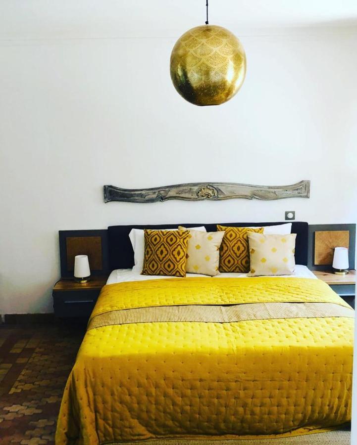 B&B Oasis Des Lavandes - Chambre Coqueliot ヴィルヌーヴ・レ・ザヴィニョン エクステリア 写真